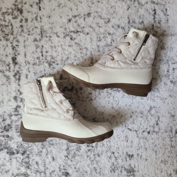 Boots - Picture 3 of 3